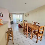 Apartamento Na Praia Do Futuro A 150M Da Praia Mobiliado